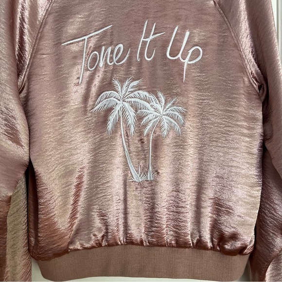 Tone It Up Pink Satin Bomber Jacket. Front Zip. Mob Wife. Palm trees. LARGE - Picture 4 of 16